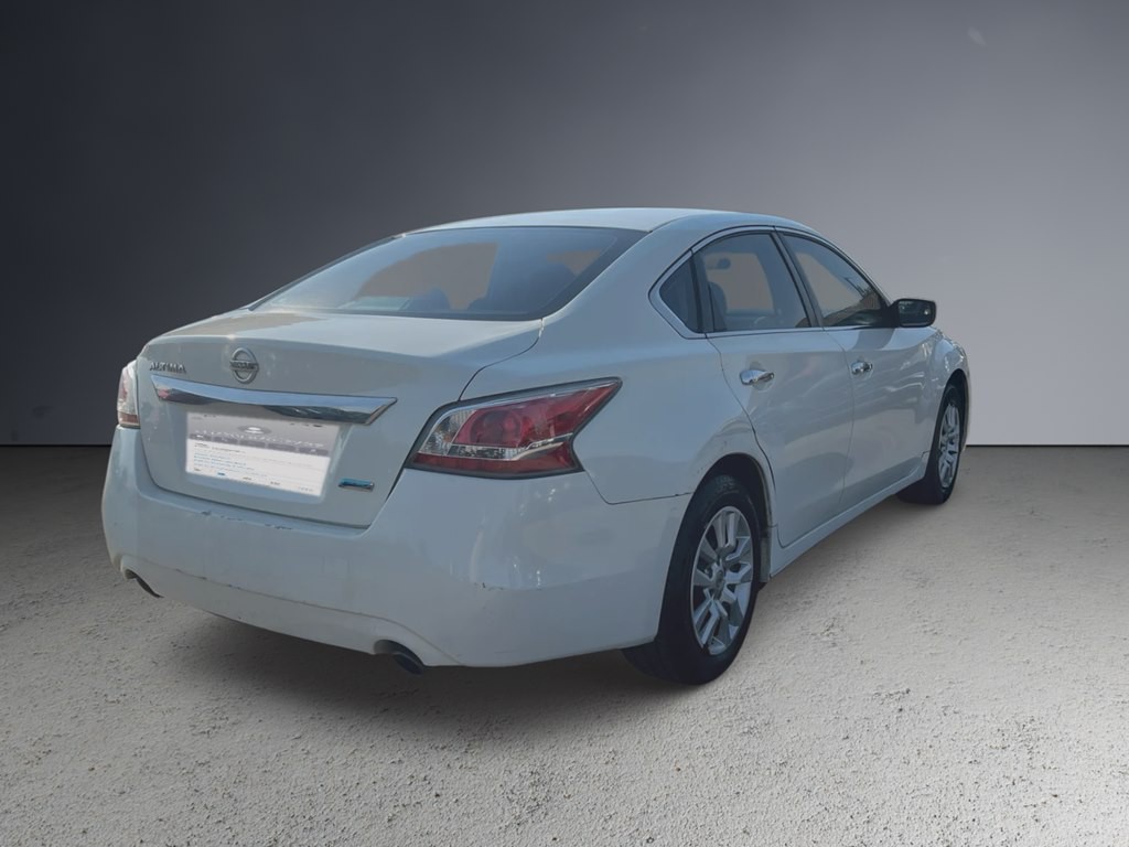2014 Nissan Altima Image 5