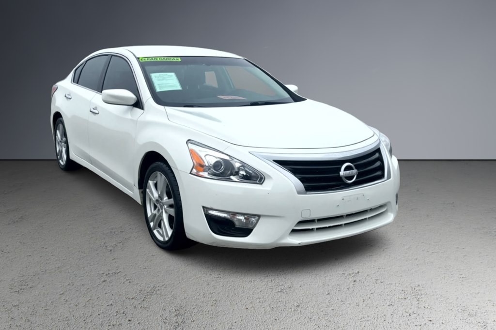 2014 Nissan Altima Image 1