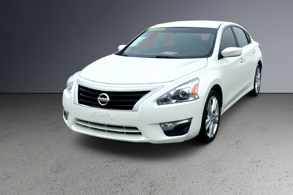 2014 Nissan Altima Image 2