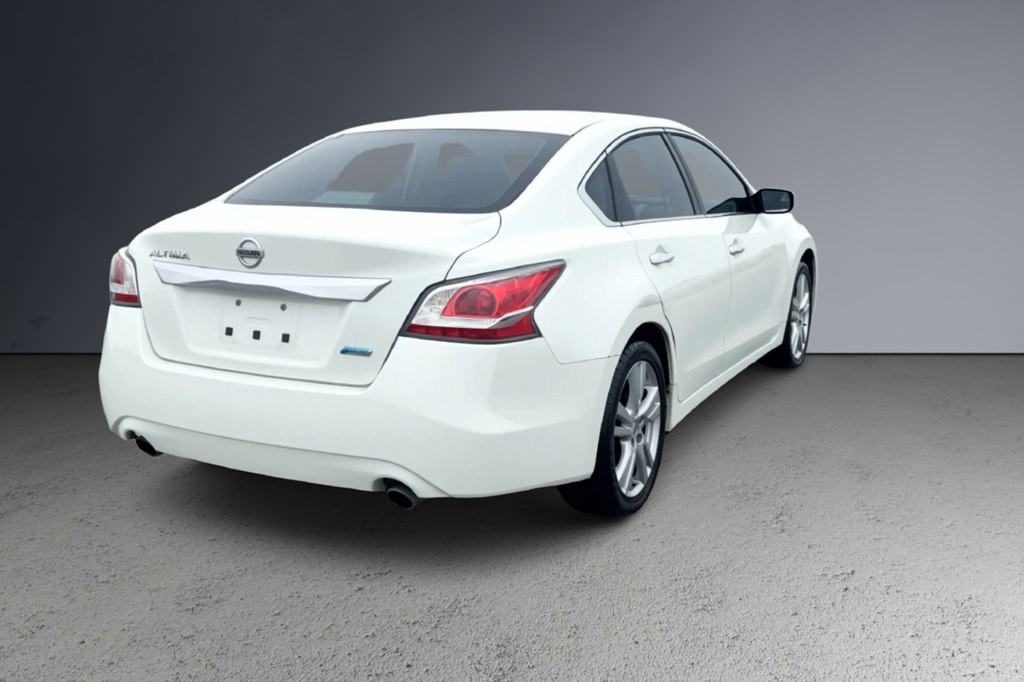 2014 Nissan Altima Image 5