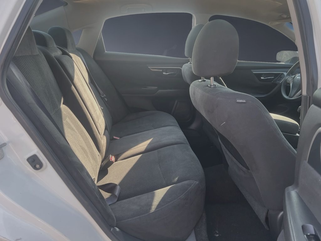2014 Nissan Altima Image 12