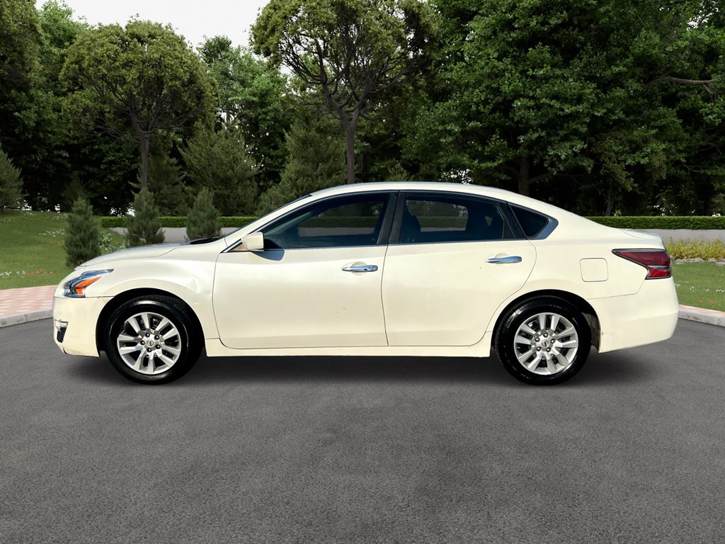 2014 Nissan Altima Image 4