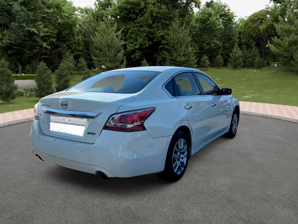 2014 Nissan Altima Image 5