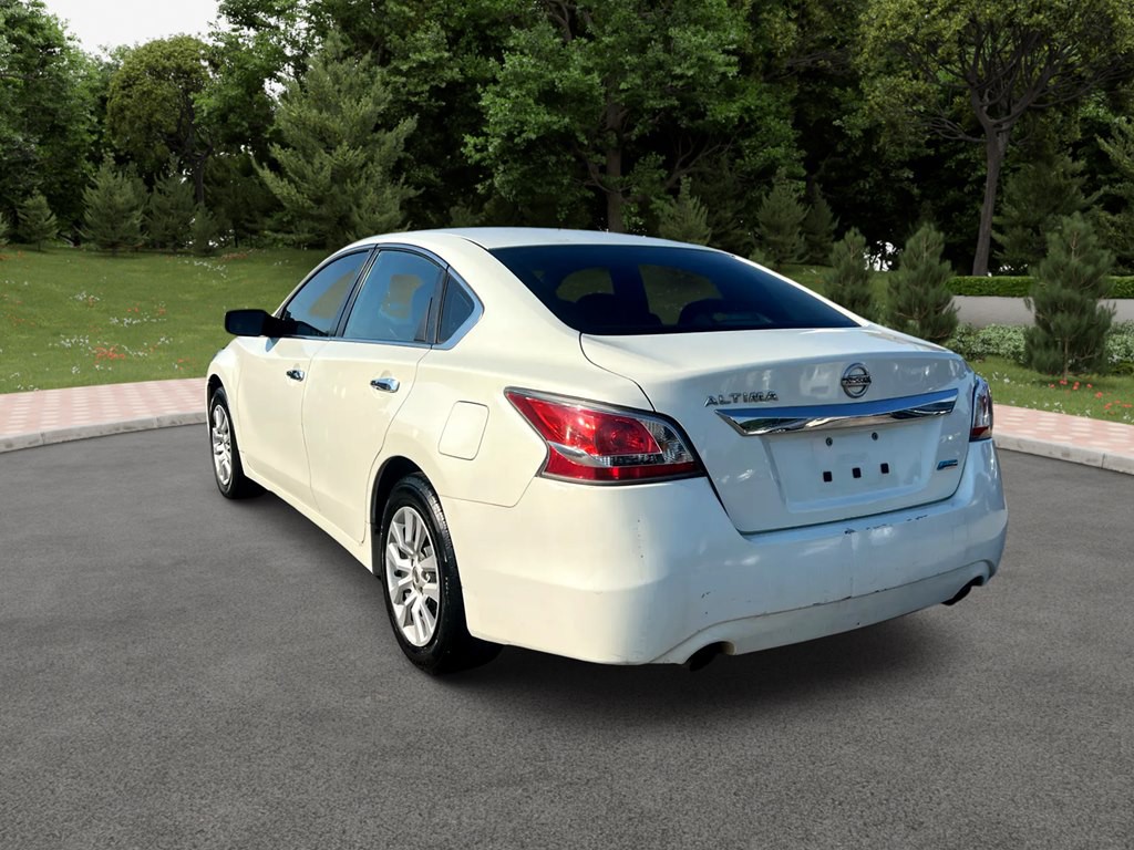 2014 Nissan Altima Image 6