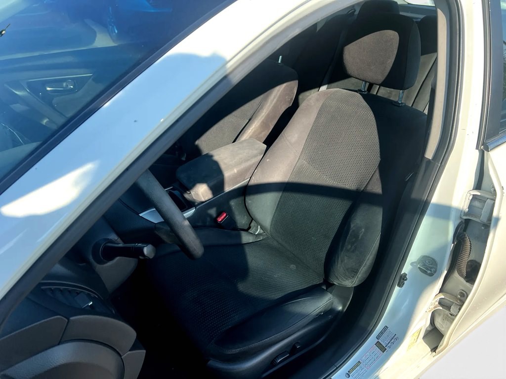 2014 Nissan Altima Image 7