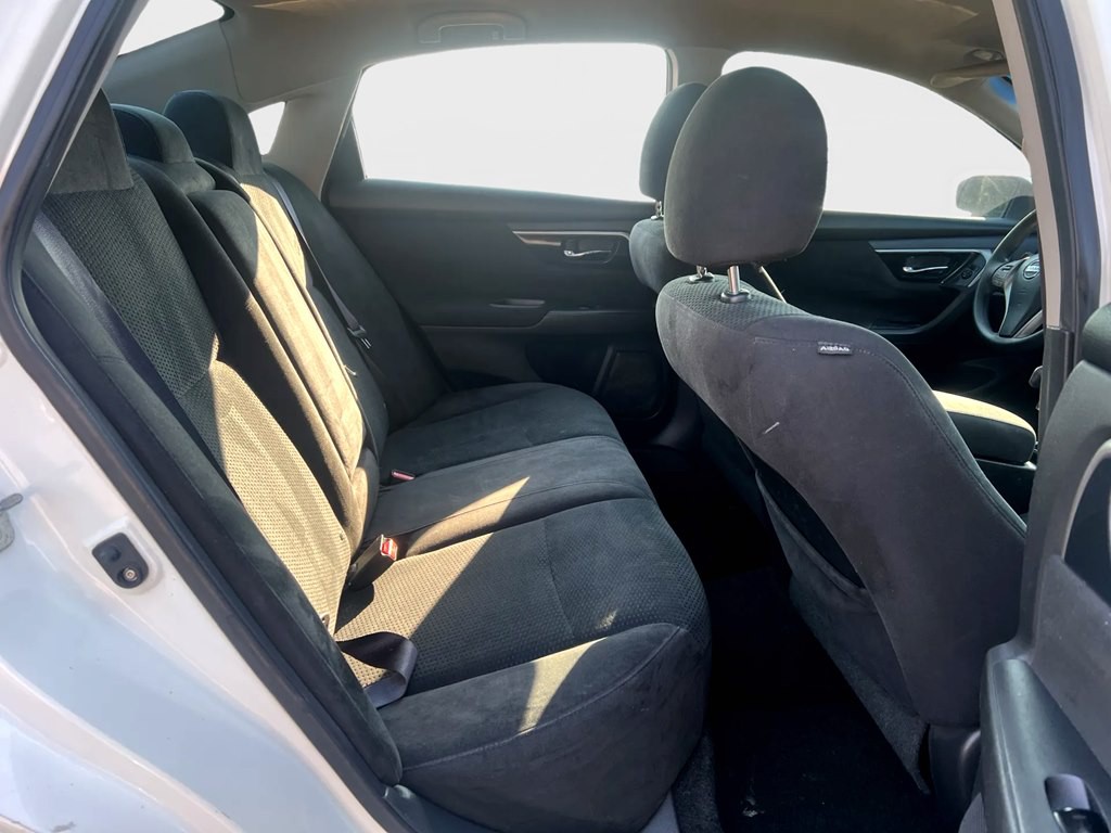 2014 Nissan Altima Image 11