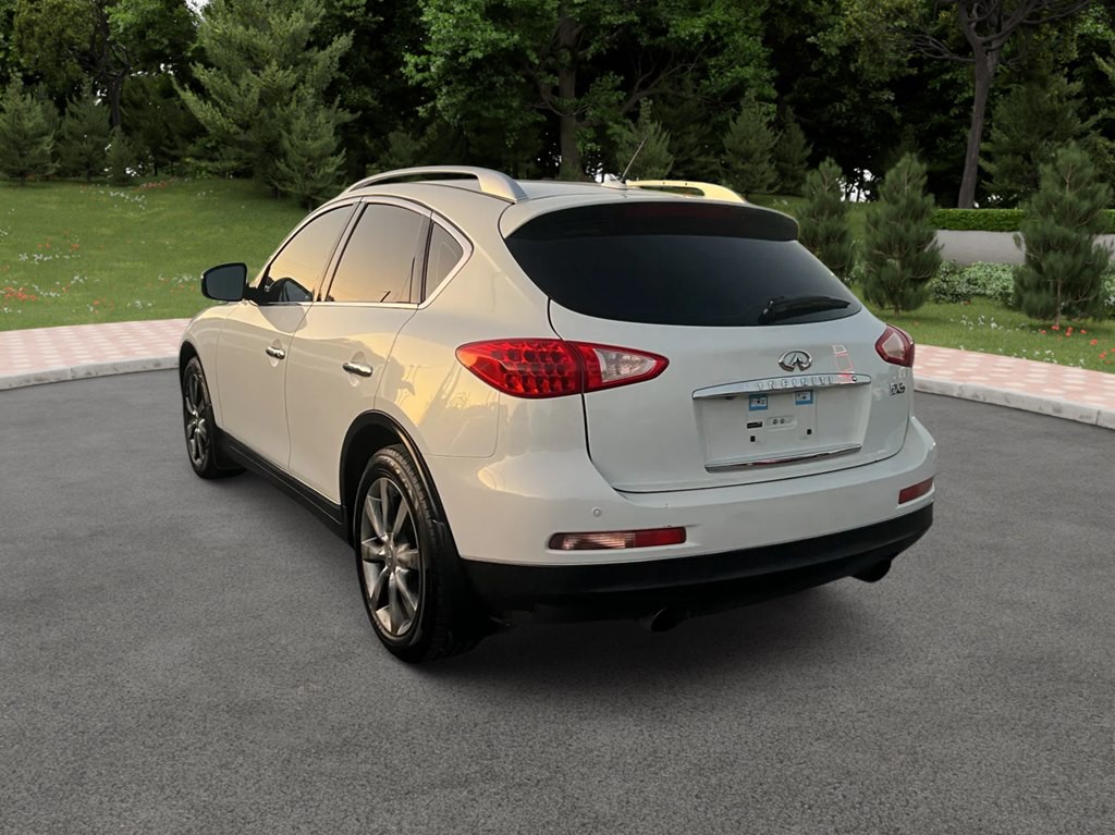 2012 INFINITI EX35 Image 4