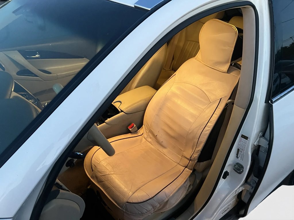 2012 INFINITI EX35 Image 9