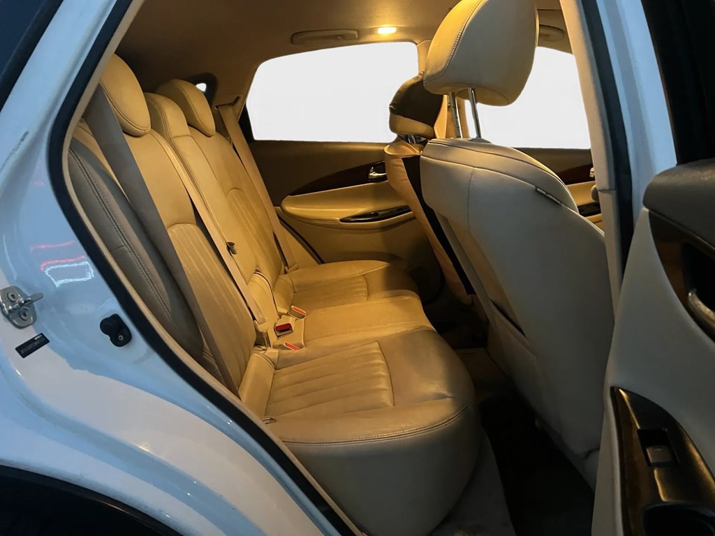 2012 INFINITI EX35 Image 12