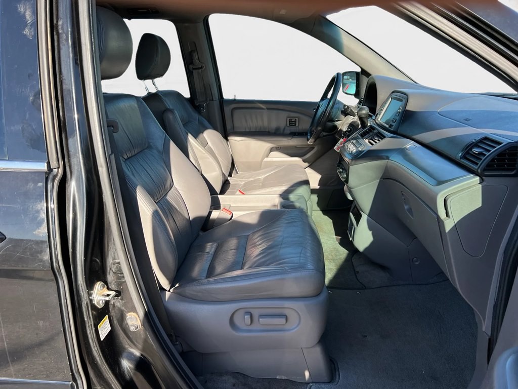 2010 Honda Odyssey Image 10