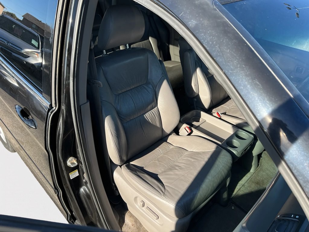 2010 Honda Odyssey Image 11
