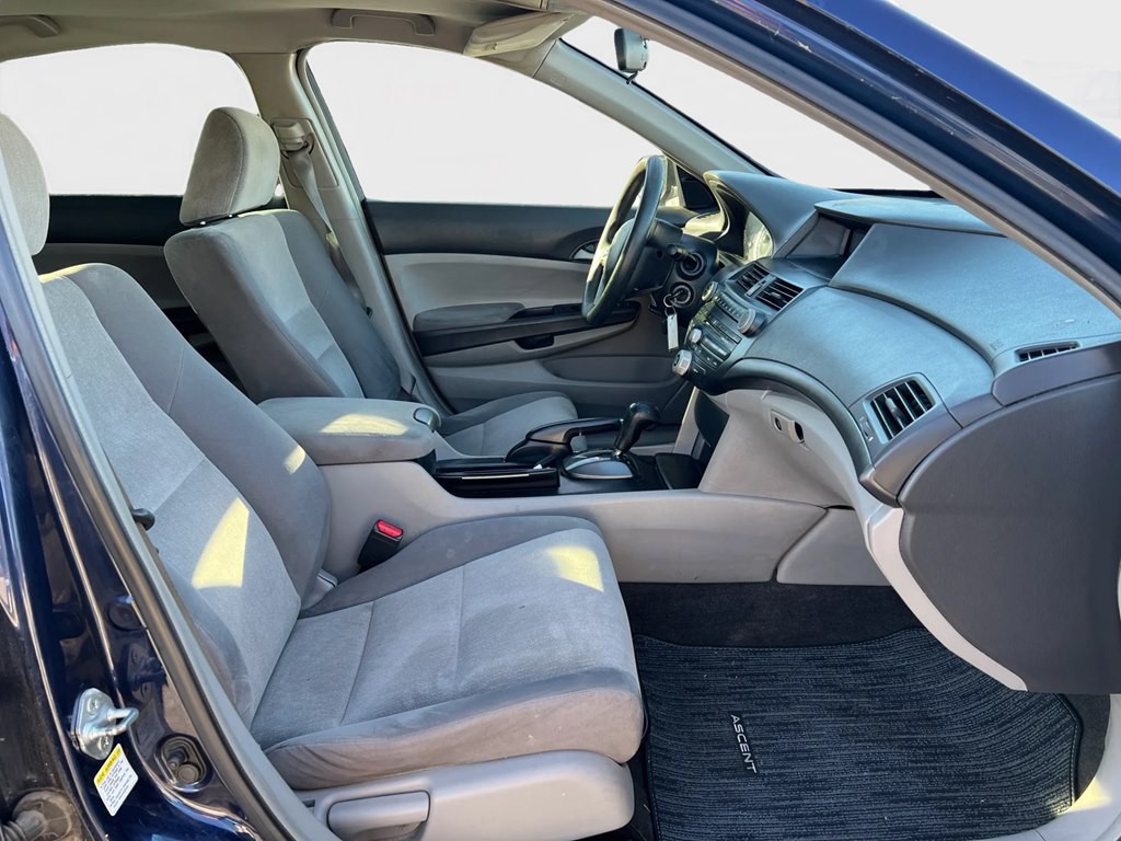 2009 Honda Accord Image 10
