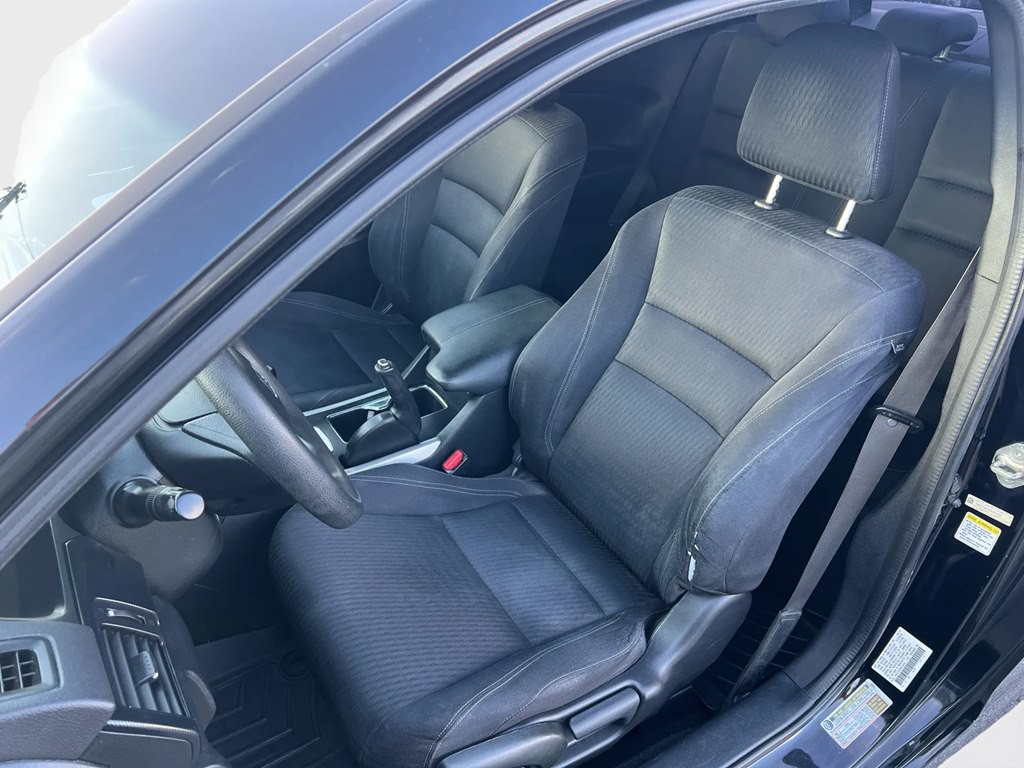 2013 Honda Accord Image 9