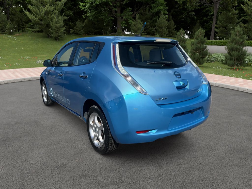 2011 Nissan Leaf Image 4