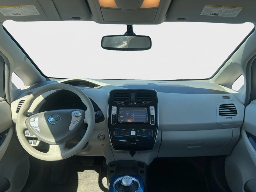 2011 Nissan Leaf Image 7