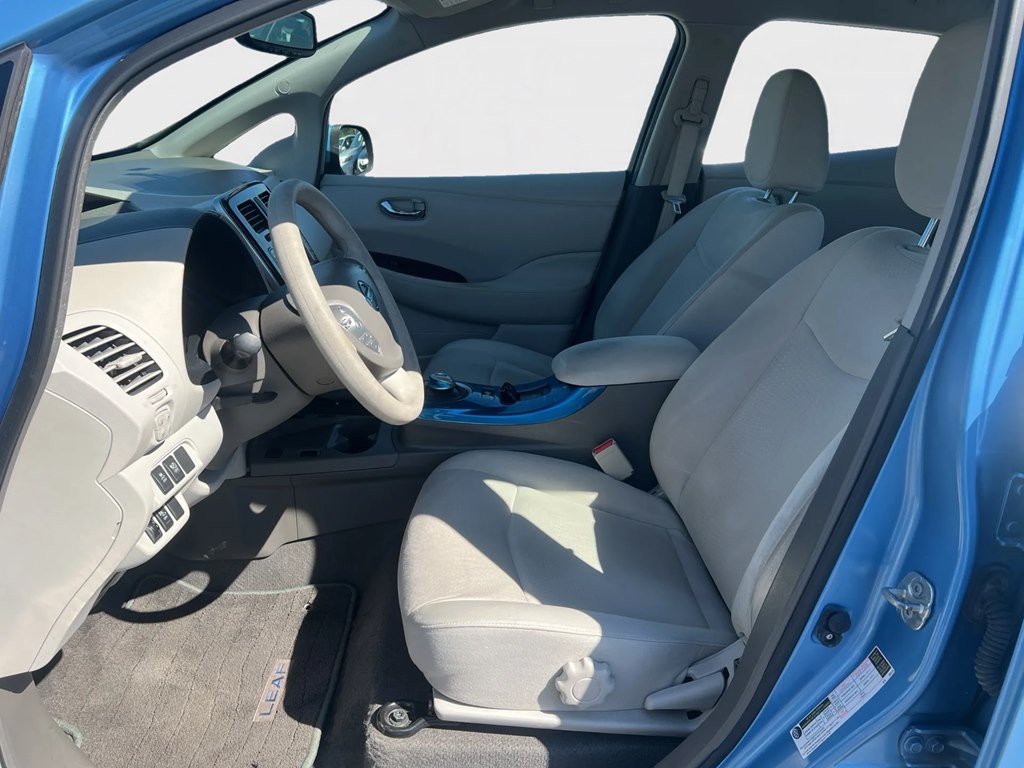 2011 Nissan Leaf Image 8