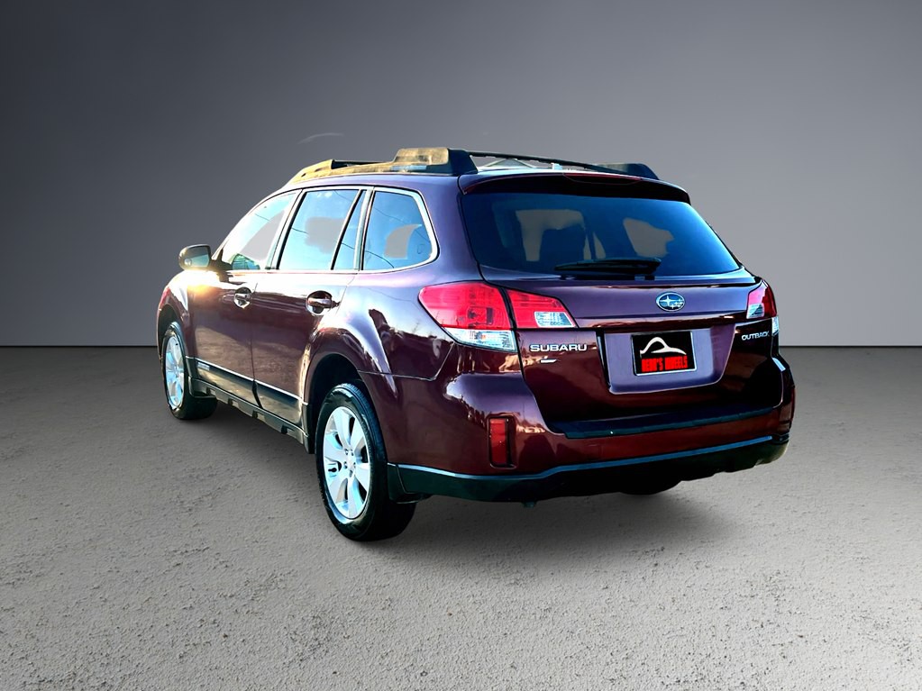 2011 Subaru Outback Image 6