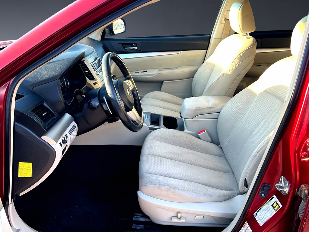 2011 Subaru Outback Image 8