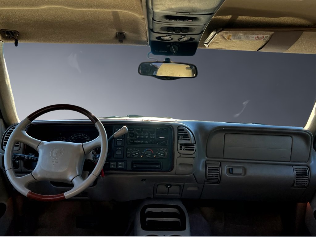 1999 Cadillac Escalade Image 7