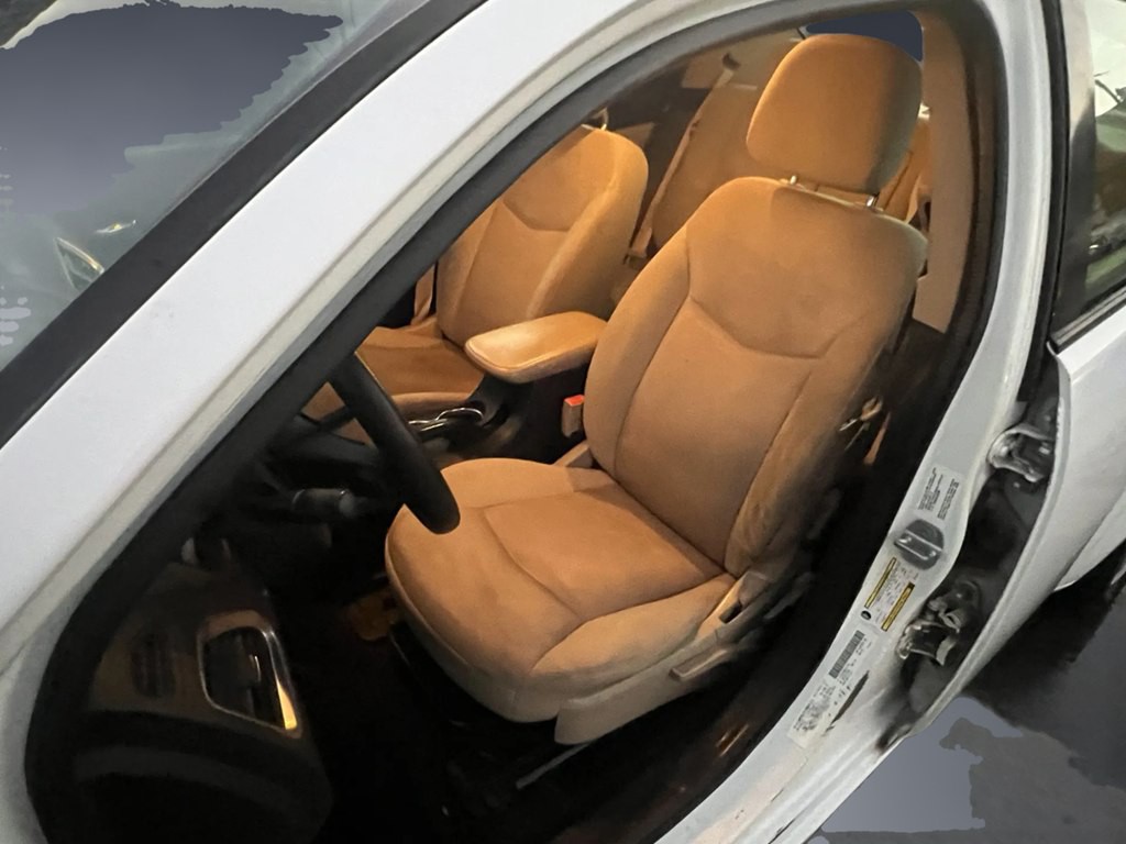 2014 Dodge Avenger Image 11