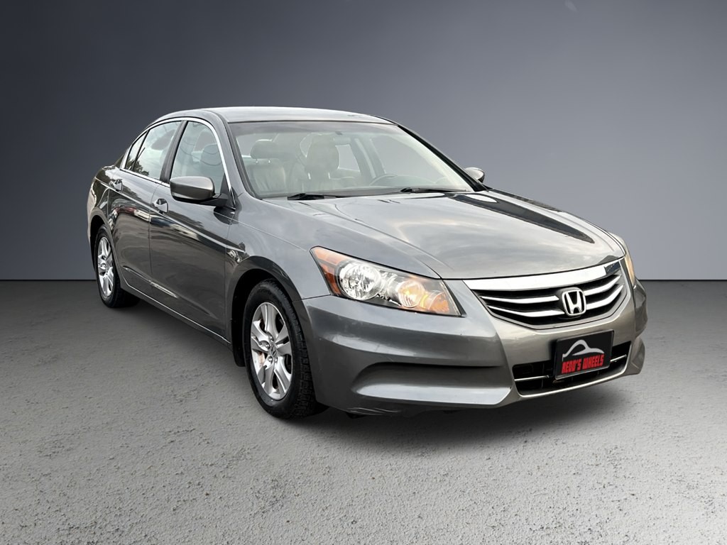 2011 Honda Accord Image 1