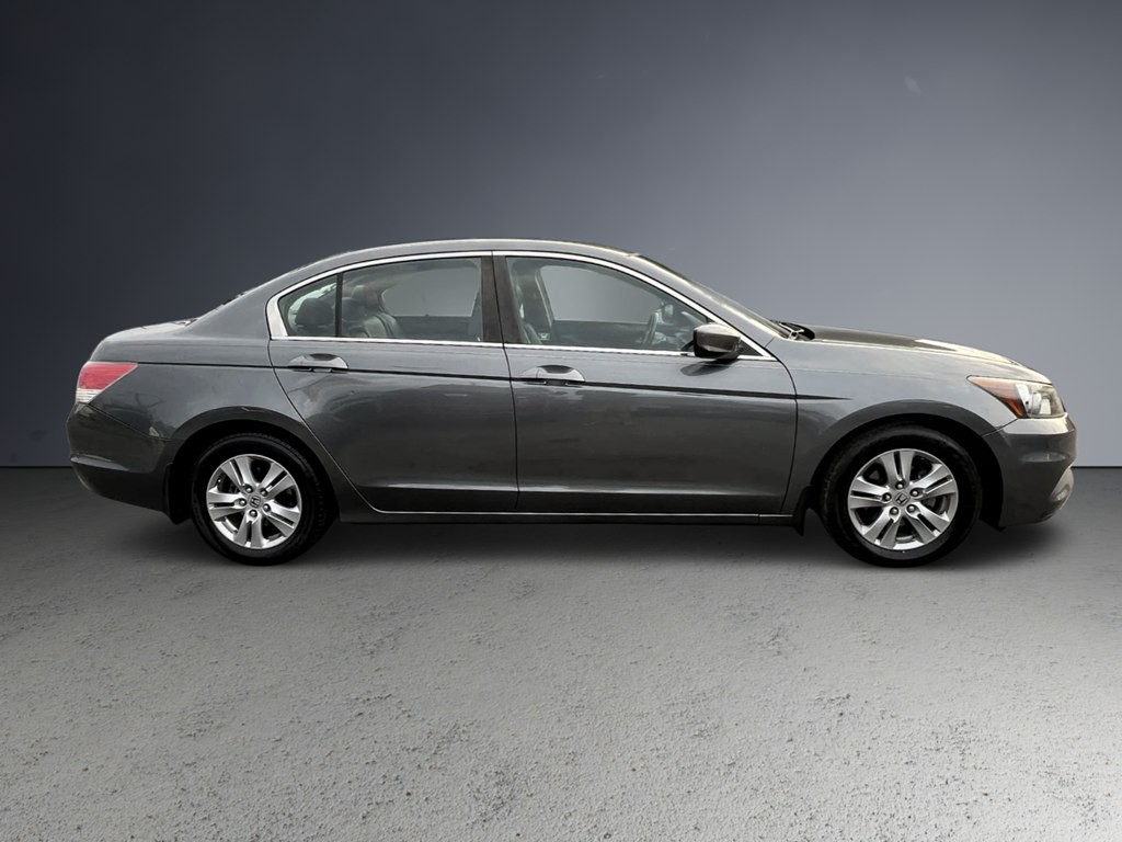 2011 Honda Accord Image 3