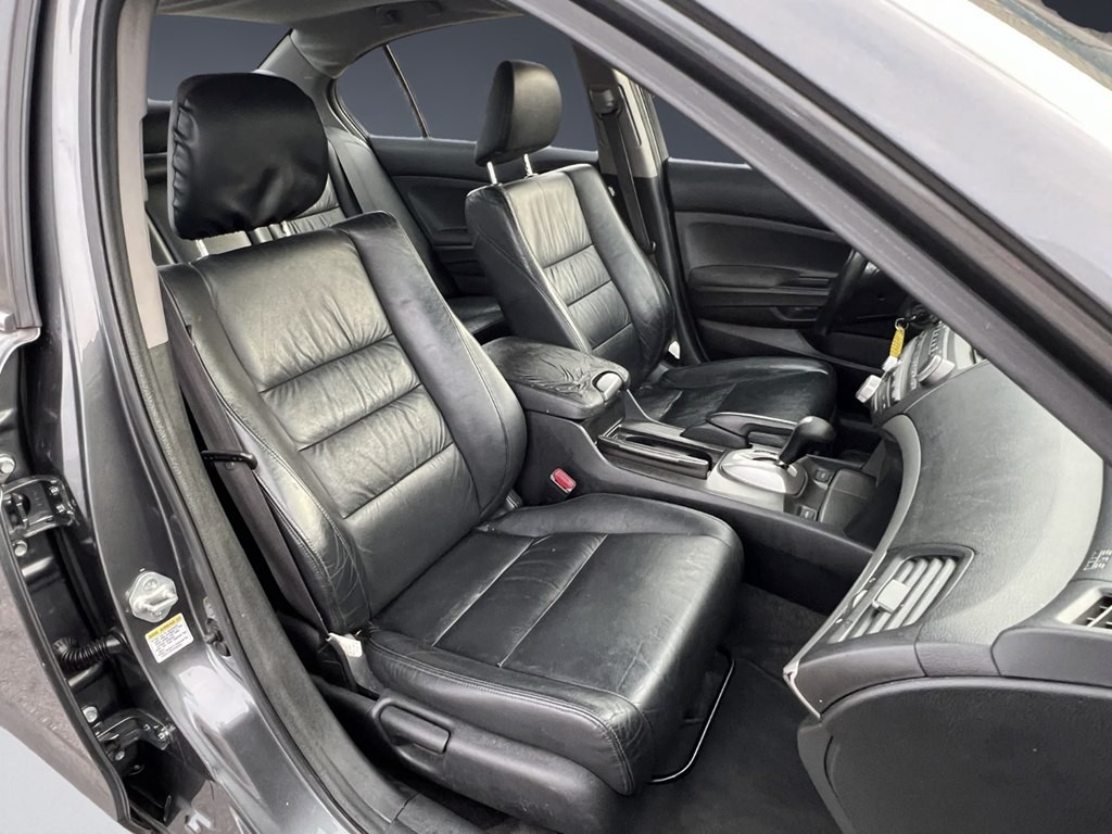 2011 Honda Accord Image 11