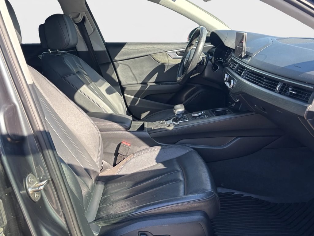 2017 Audi A4 Image 10