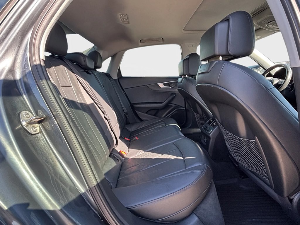 2017 Audi A4 Image 12