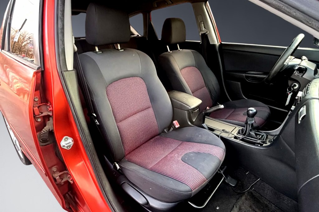 2005 Mazda Mazda3 Image 11