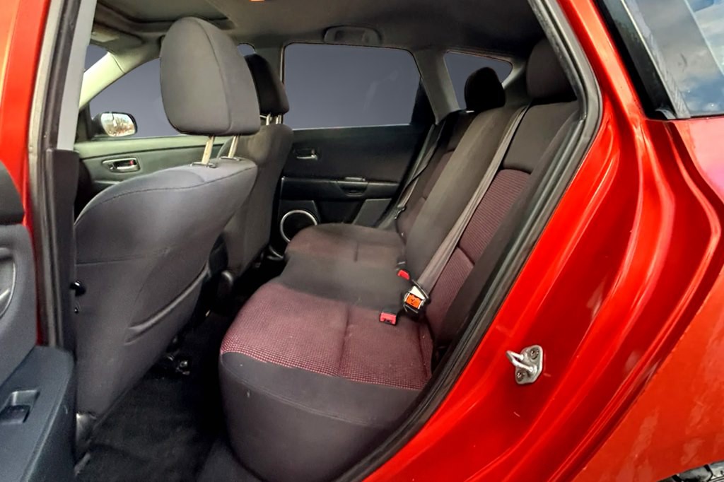 2005 Mazda Mazda3 Image 13