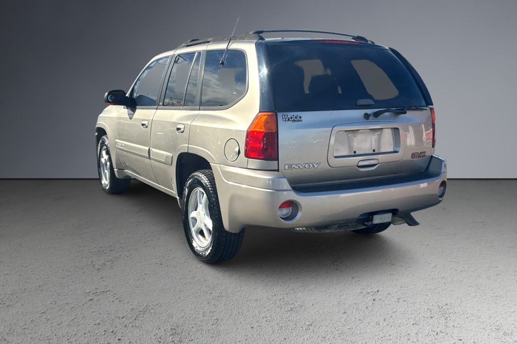 2002 GMC Envoy Image 6