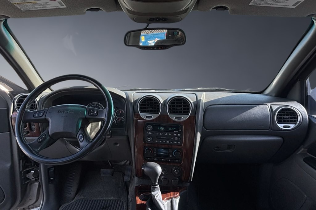 2002 GMC Envoy Image 7