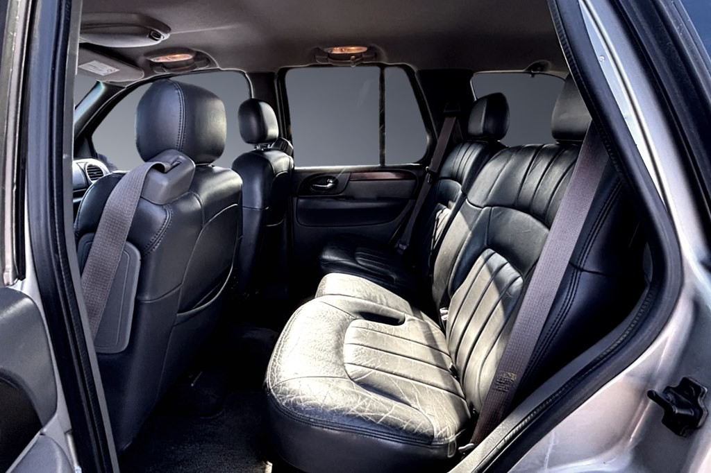 2002 GMC Envoy Image 13