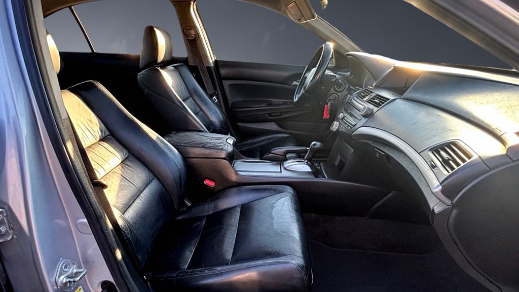 2011 Honda Accord Image 10