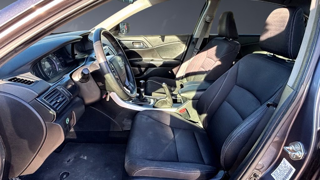 2015 Honda Accord Image 8