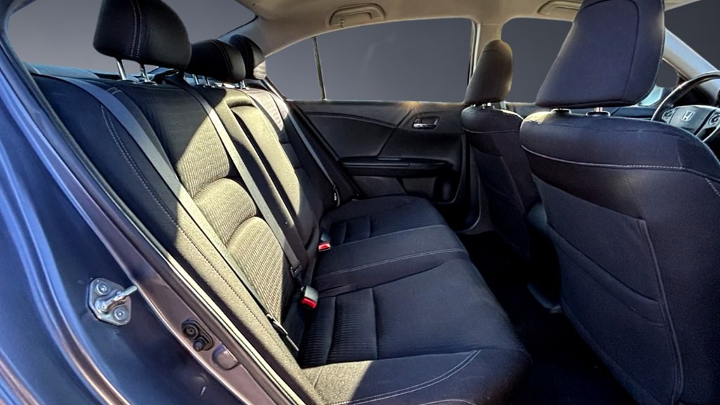 2015 Honda Accord Image 12