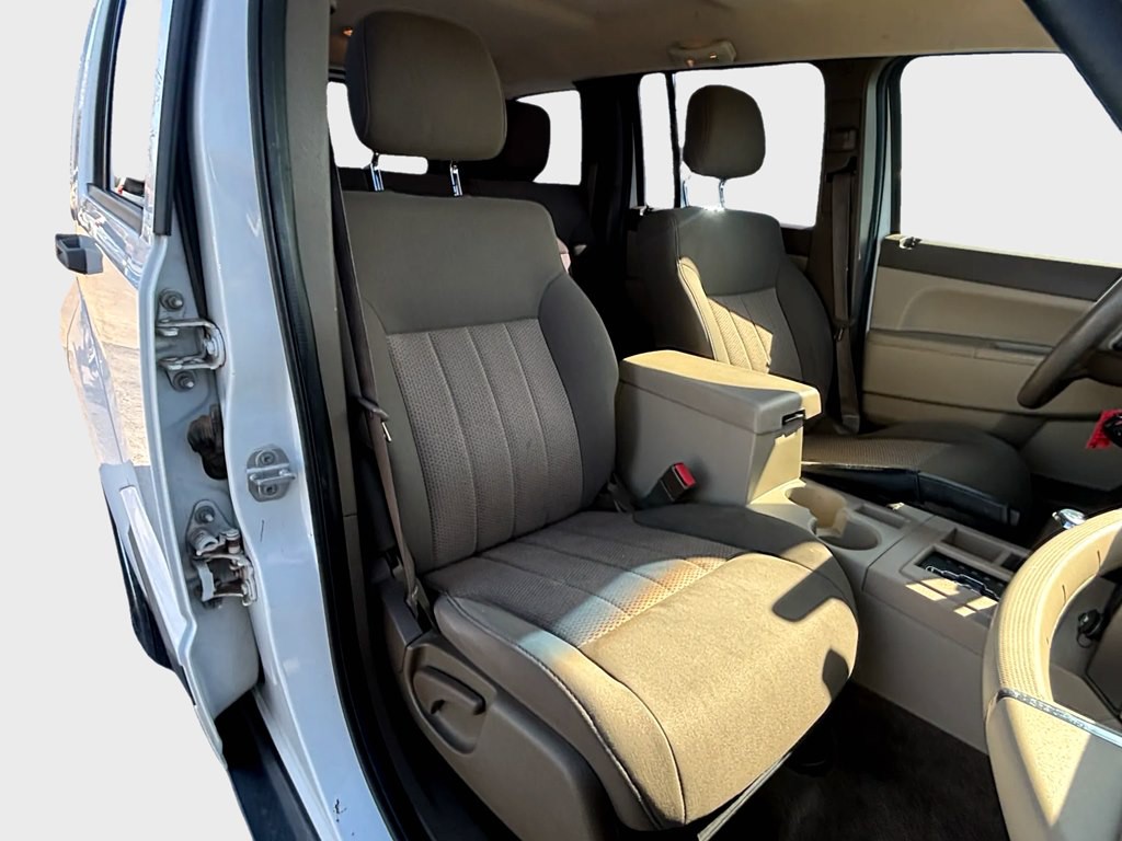 2012 Jeep Liberty Image 11