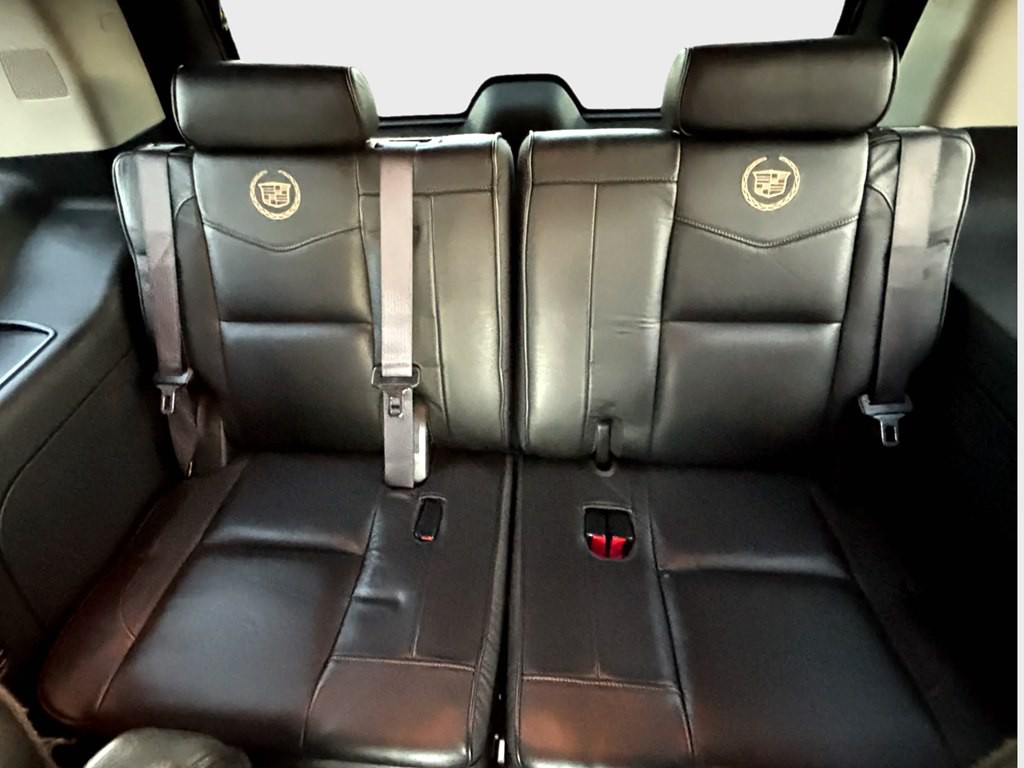 2014 Cadillac Escalade Image 14