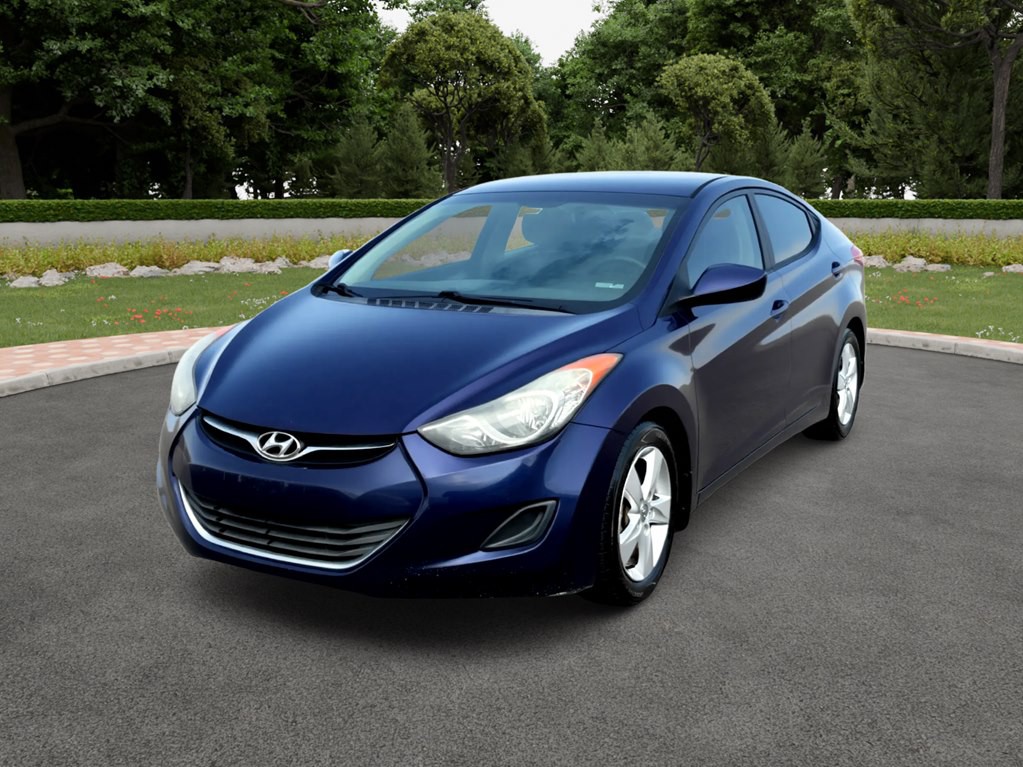 2013 Hyundai Elantra Image 2