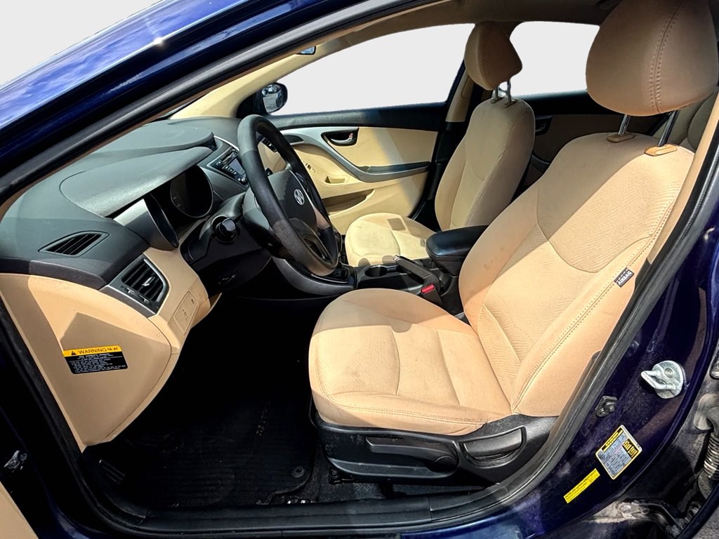 2013 Hyundai Elantra Image 8