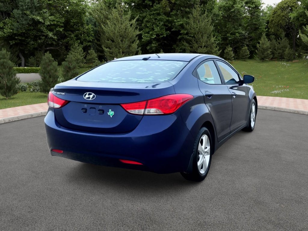 2013 Hyundai Elantra Image 5