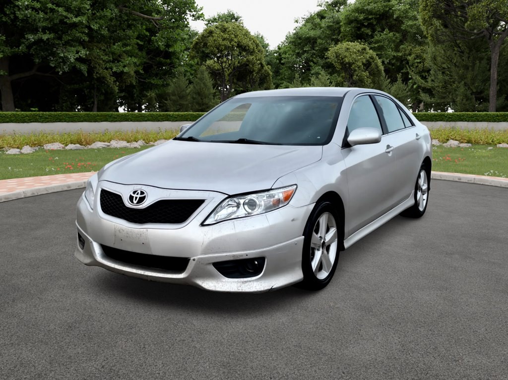 2011 Toyota Camry Image 2