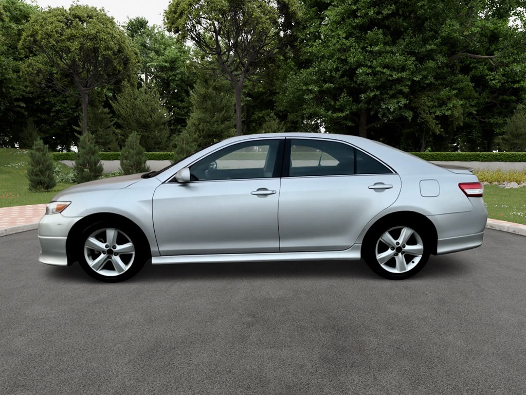 2011 Toyota Camry Image 4