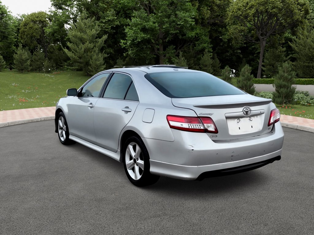 2011 Toyota Camry Image 6