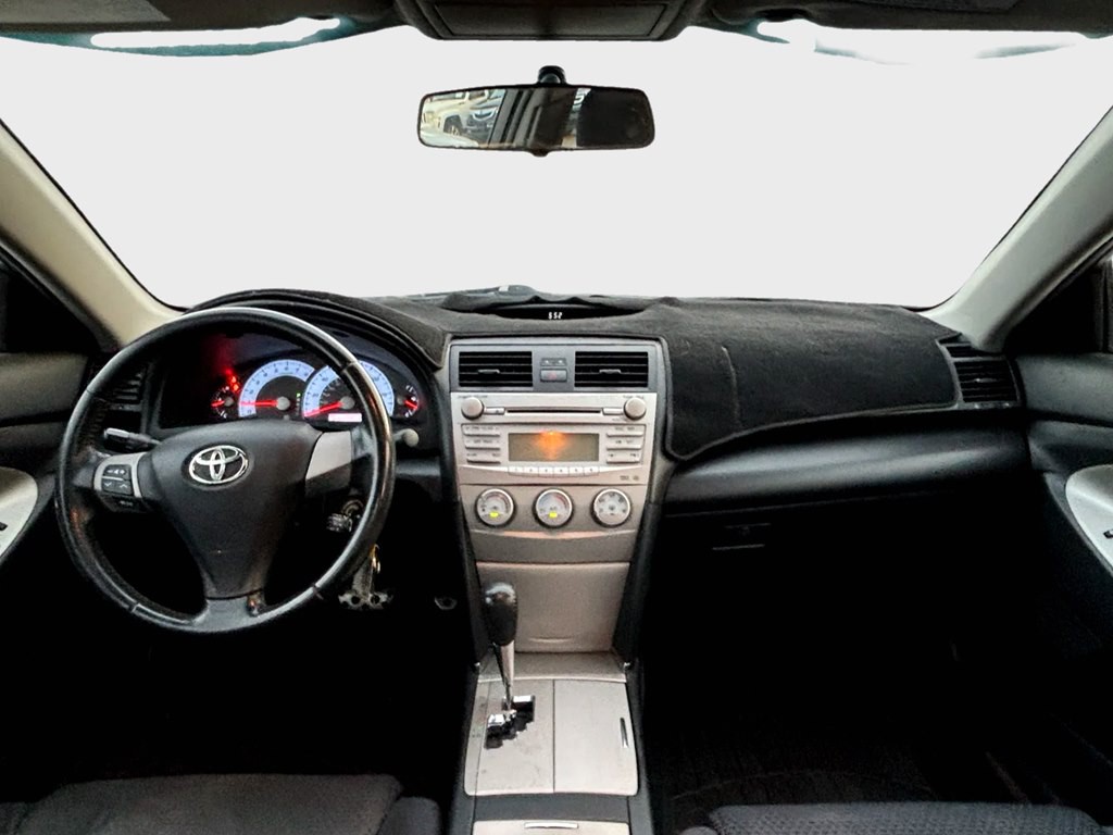 2011 Toyota Camry Image 7