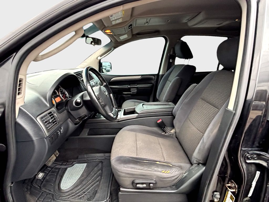 2010 Nissan Armada Image 8