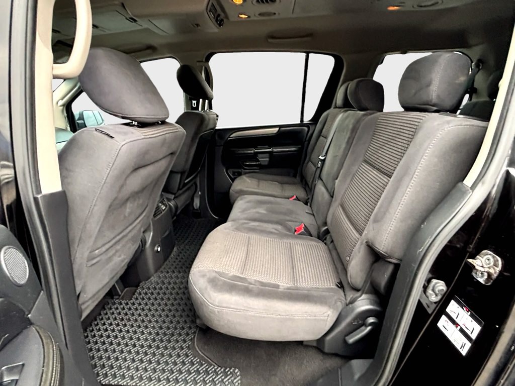 2010 Nissan Armada Image 13