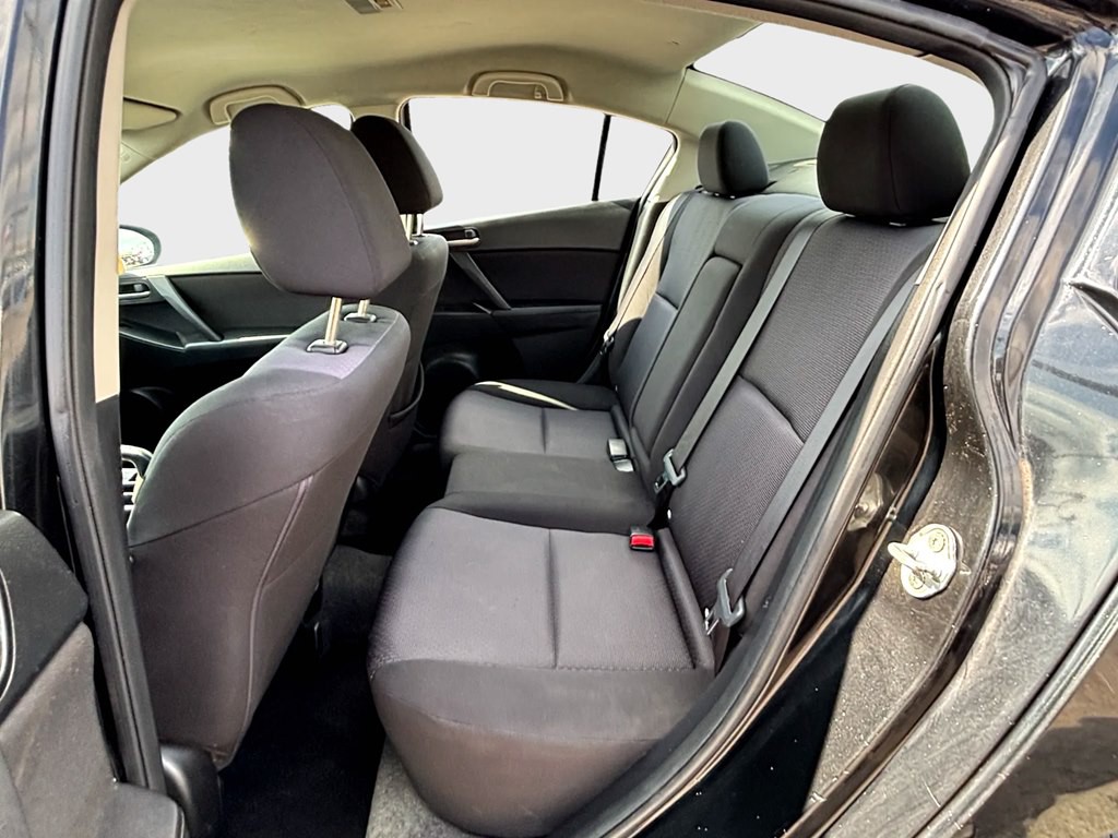 2010 Mazda Mazda3 Image 13