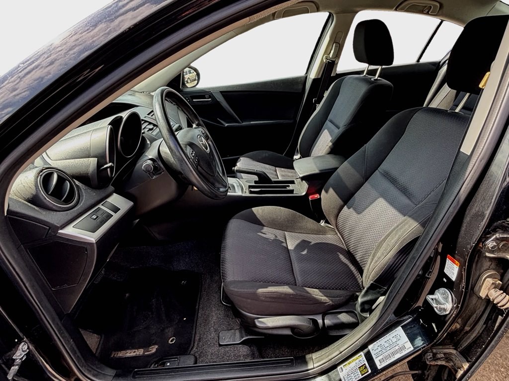 2010 Mazda Mazda3 Image 8